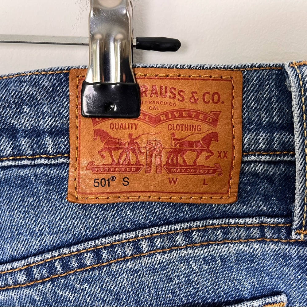 Levi's Women's High Rise Jeans - Blue - Picture 5 of 16